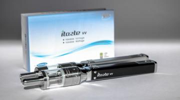 Innokin eTaste vv V3.0 avec un clearomiseur Kangertech Aérotank
